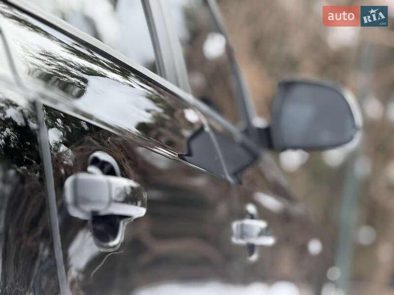 Внедорожник / Кроссовер Audi Q3 2017 в Стрые