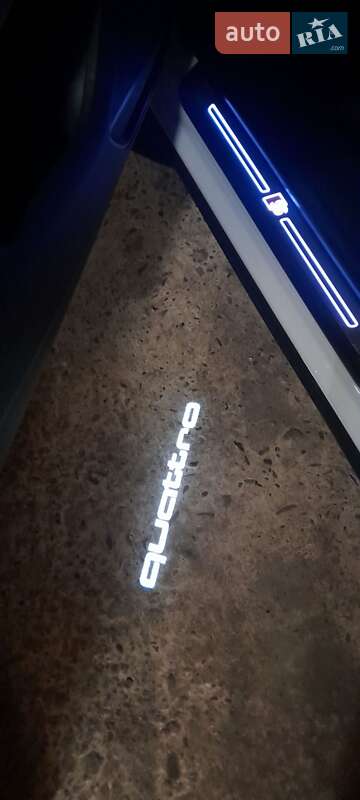 Внедорожник / Кроссовер Audi Q3 2021 в Стрые