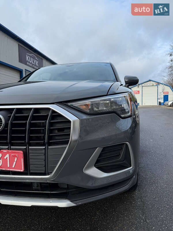 Внедорожник / Кроссовер Audi Q3 2019 в Камне-Каширском