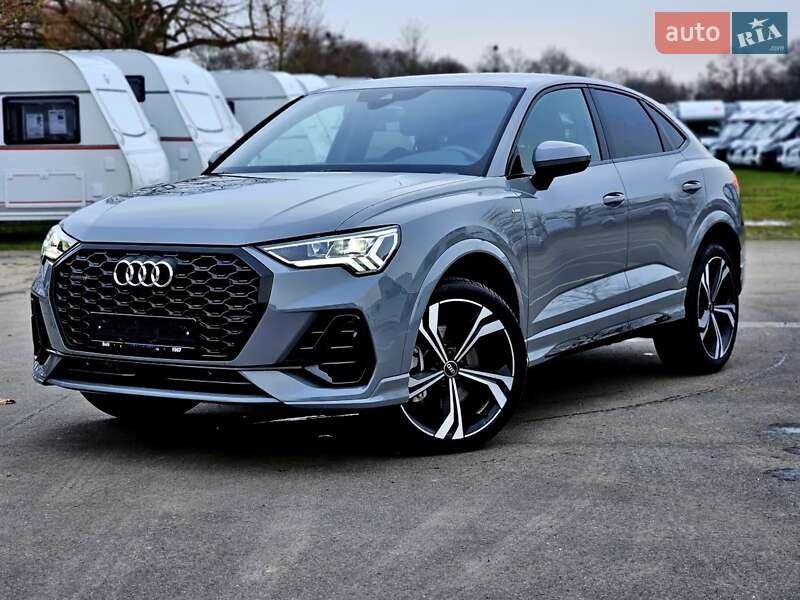 Внедорожник / Кроссовер Audi Q3 2022 в Одессе