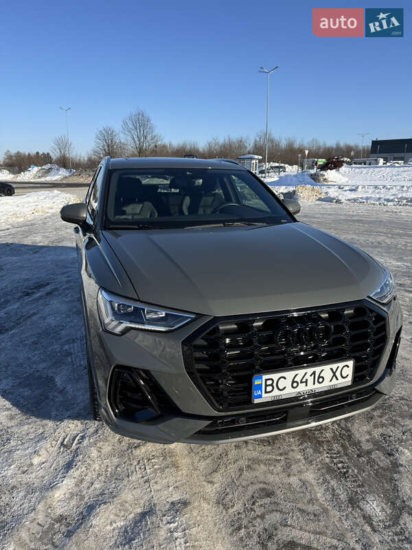 Позашляховик / Кросовер Audi Q3 2019 в Львові фото Позашляховик / Кросовер Audi Q3 2019 в Львові