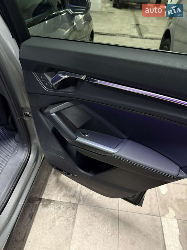 Внедорожник / Кроссовер Audi Q3 2021 в Киеве фото 19 Внедорожник / Кроссовер Audi Q3 2021 в Киеве