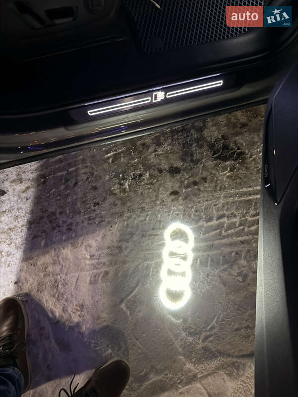 Внедорожник / Кроссовер Audi Q3 2021 в Киеве фото 22 Внедорожник / Кроссовер Audi Q3 2021 в Киеве