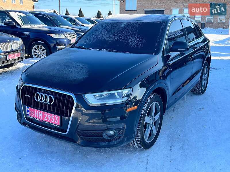 Внедорожник / Кроссовер Audi Q3 2015 в Луцке