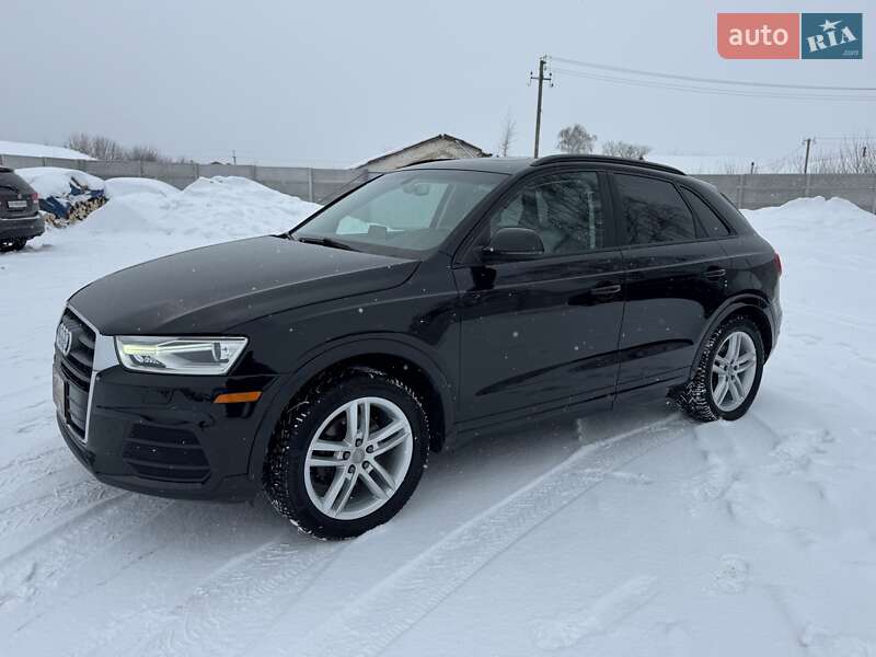 Позашляховик / Кросовер Audi Q3 2016 в Радивиліві