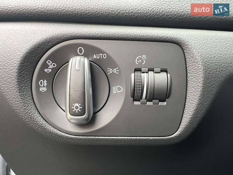 Позашляховик / Кросовер Audi Q3 2017 в Києві