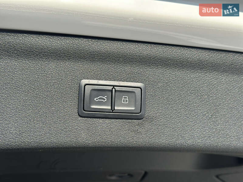 Позашляховик / Кросовер Audi Q3 2015 в Харкові