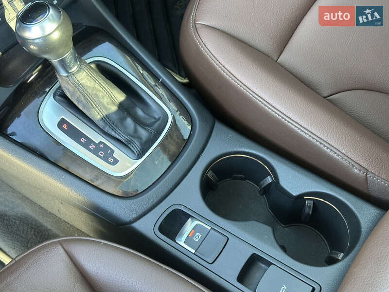 Позашляховик / Кросовер Audi Q3 2015 в Харкові