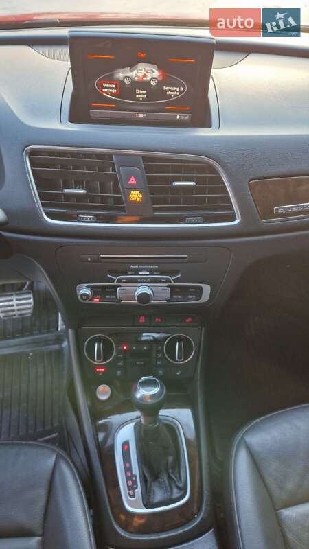 Внедорожник / Кроссовер Audi Q3 2016 в Николаеве