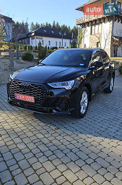 Внедорожник / Кроссовер Audi Q3 2022 в Старом Самборе