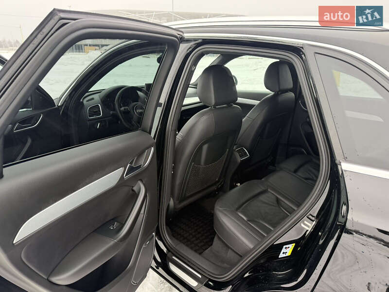 Позашляховик / Кросовер Audi Q3 2015 в Львові