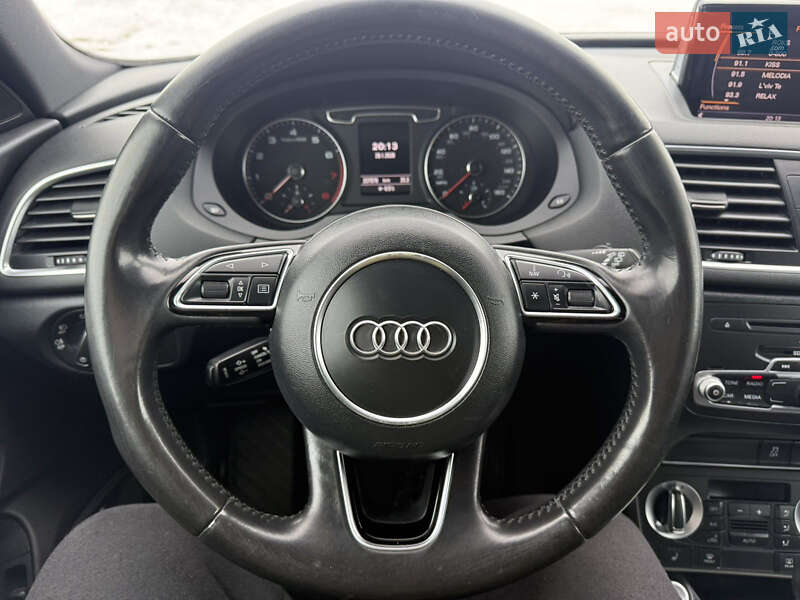 Позашляховик / Кросовер Audi Q3 2015 в Львові