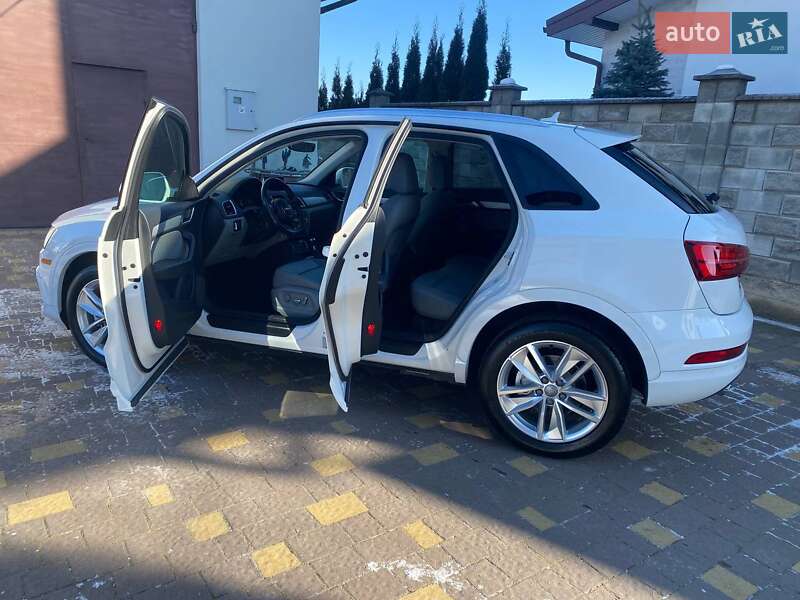 Позашляховик / Кросовер Audi Q3 2017 в Рівному фото 11 Позашляховик / Кросовер Audi Q3 2017 в Рівному