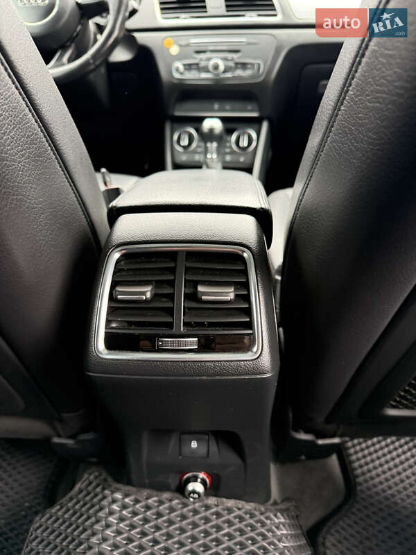 Позашляховик / Кросовер Audi Q3 2016 в Запоріжжі