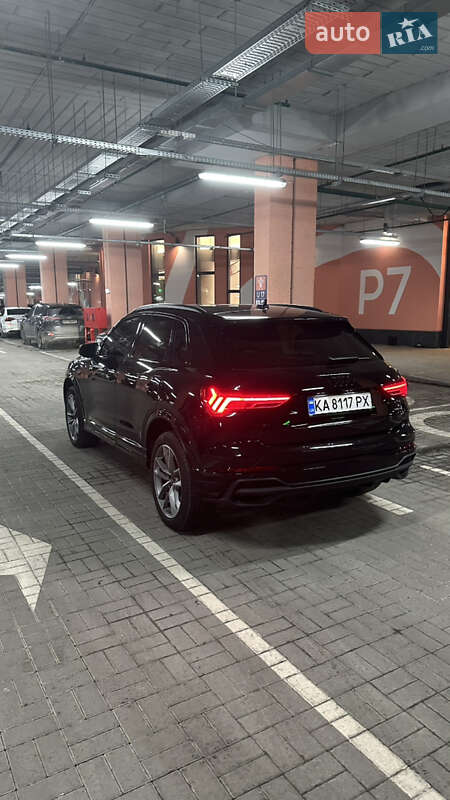 Позашляховик / Кросовер Audi Q3 2024 в Києві