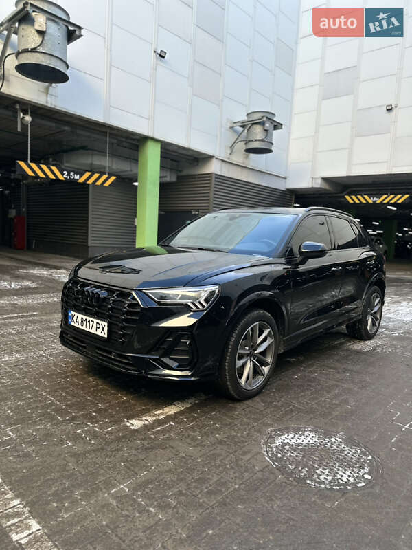 Позашляховик / Кросовер Audi Q3 2024 в Києві