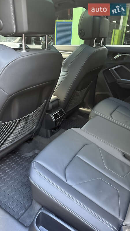 Позашляховик / Кросовер Audi Q3 2024 в Києві