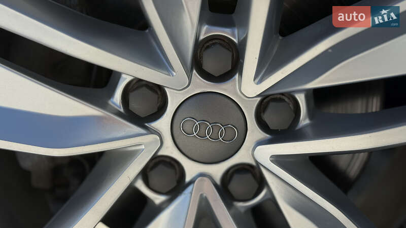 Позашляховик / Кросовер Audi Q3 2017 в Одесі