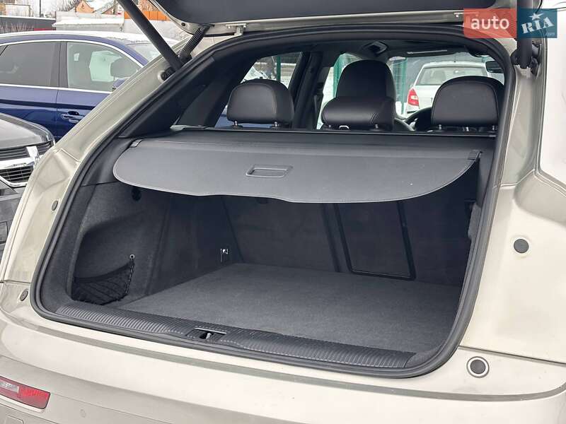 Внедорожник / Кроссовер Audi Q3 2016 в Стрые