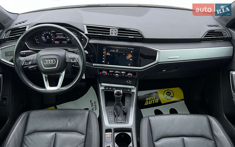 Внедорожник / Кроссовер Audi Q3 2019 в Львове