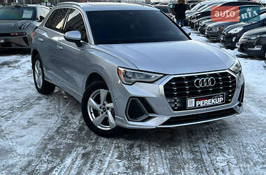 Внедорожник / Кроссовер Audi Q3 2020 в Киеве
