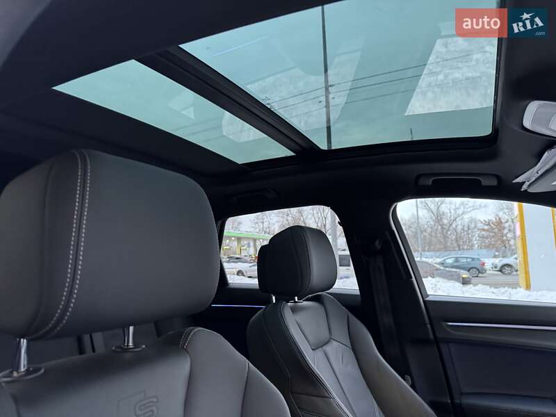 Внедорожник / Кроссовер Audi Q3 2024 в Киеве