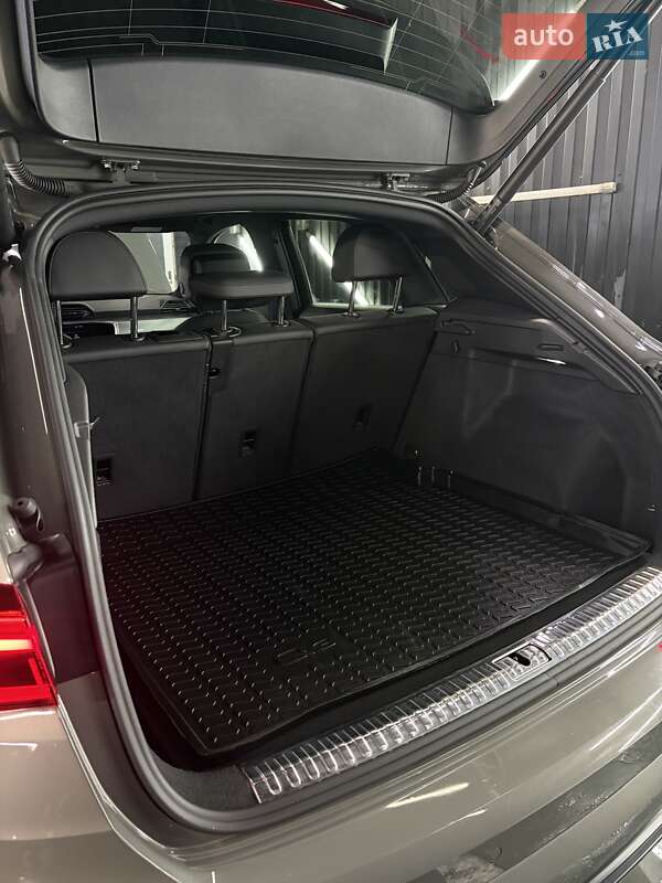 Позашляховик / Кросовер Audi Q3 2022 в Києві