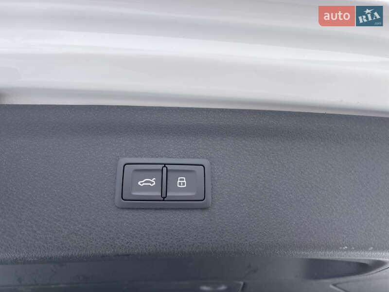 Внедорожник / Кроссовер Audi Q3 2018 в Луцке фото 29 Внедорожник / Кроссовер Audi Q3 2018 в Луцке