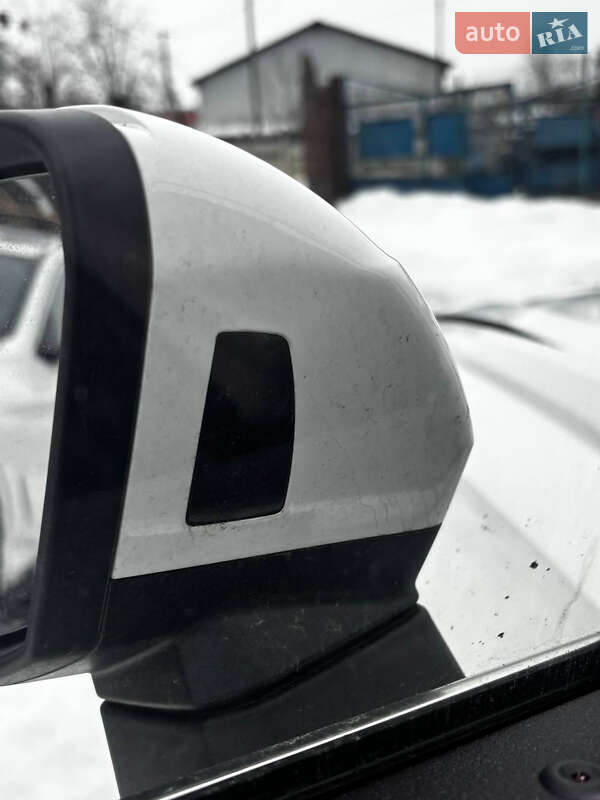 Позашляховик / Кросовер Audi Q3 2019 в Стрию