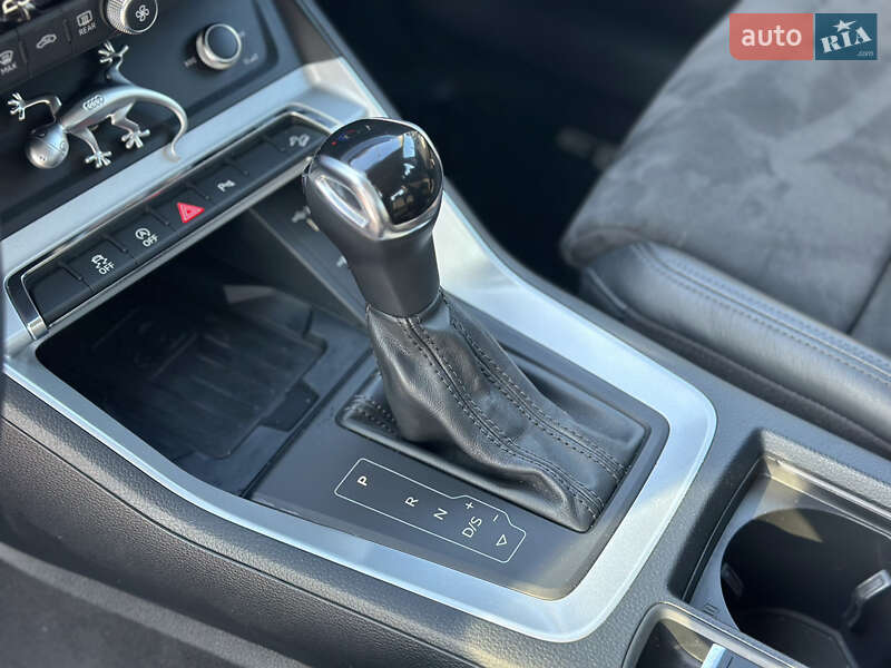 Позашляховик / Кросовер Audi Q3 2020 в Дніпрі фото 13 Позашляховик / Кросовер Audi Q3 2020 в Дніпрі