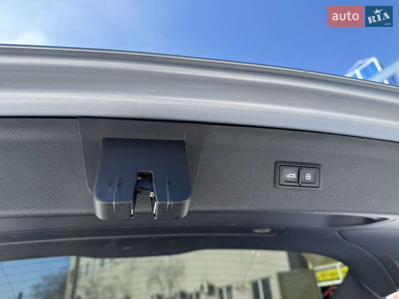 Позашляховик / Кросовер Audi Q3 2016 в Полтаві фото 99 Позашляховик / Кросовер Audi Q3 2016 в Полтаві