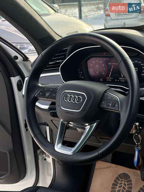 Позашляховик / Кросовер Audi Q3 2020 в Стрию