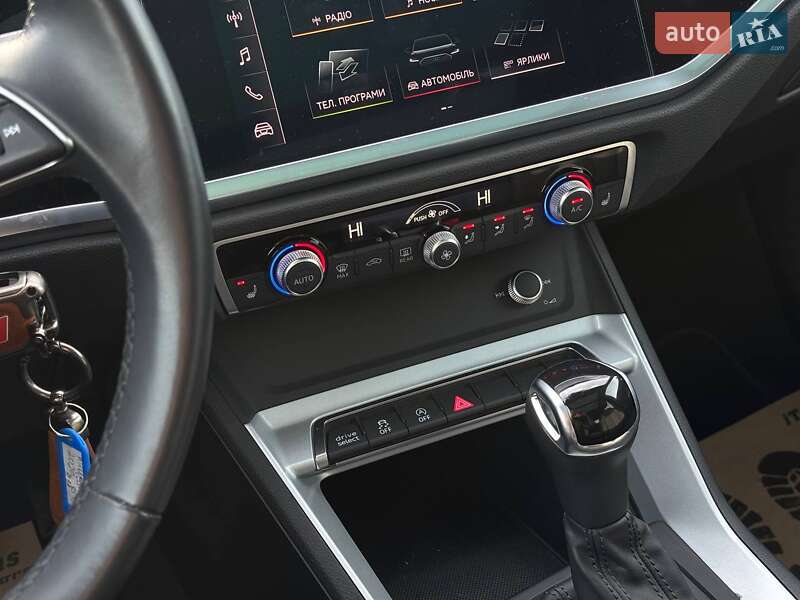 Позашляховик / Кросовер Audi Q3 2020 в Стрию