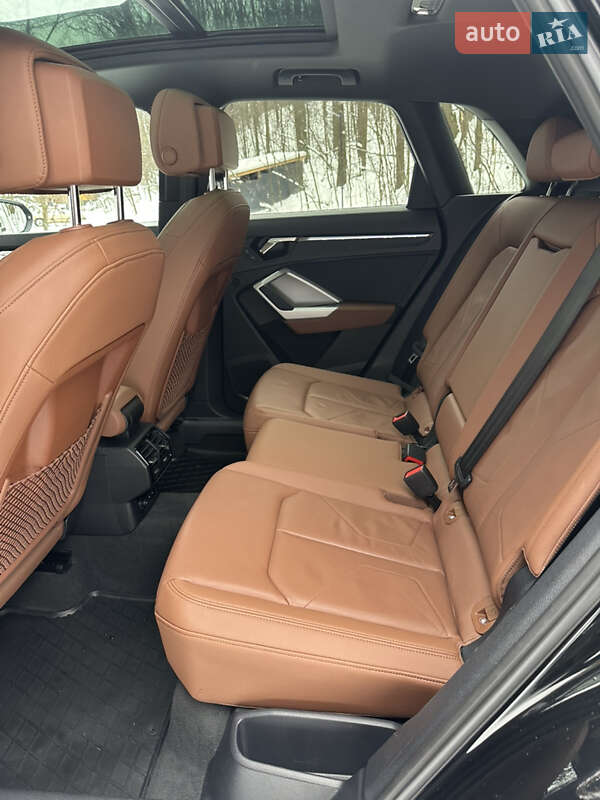 Позашляховик / Кросовер Audi Q3 2023 в Києві фото 38 Позашляховик / Кросовер Audi Q3 2023 в Києві
