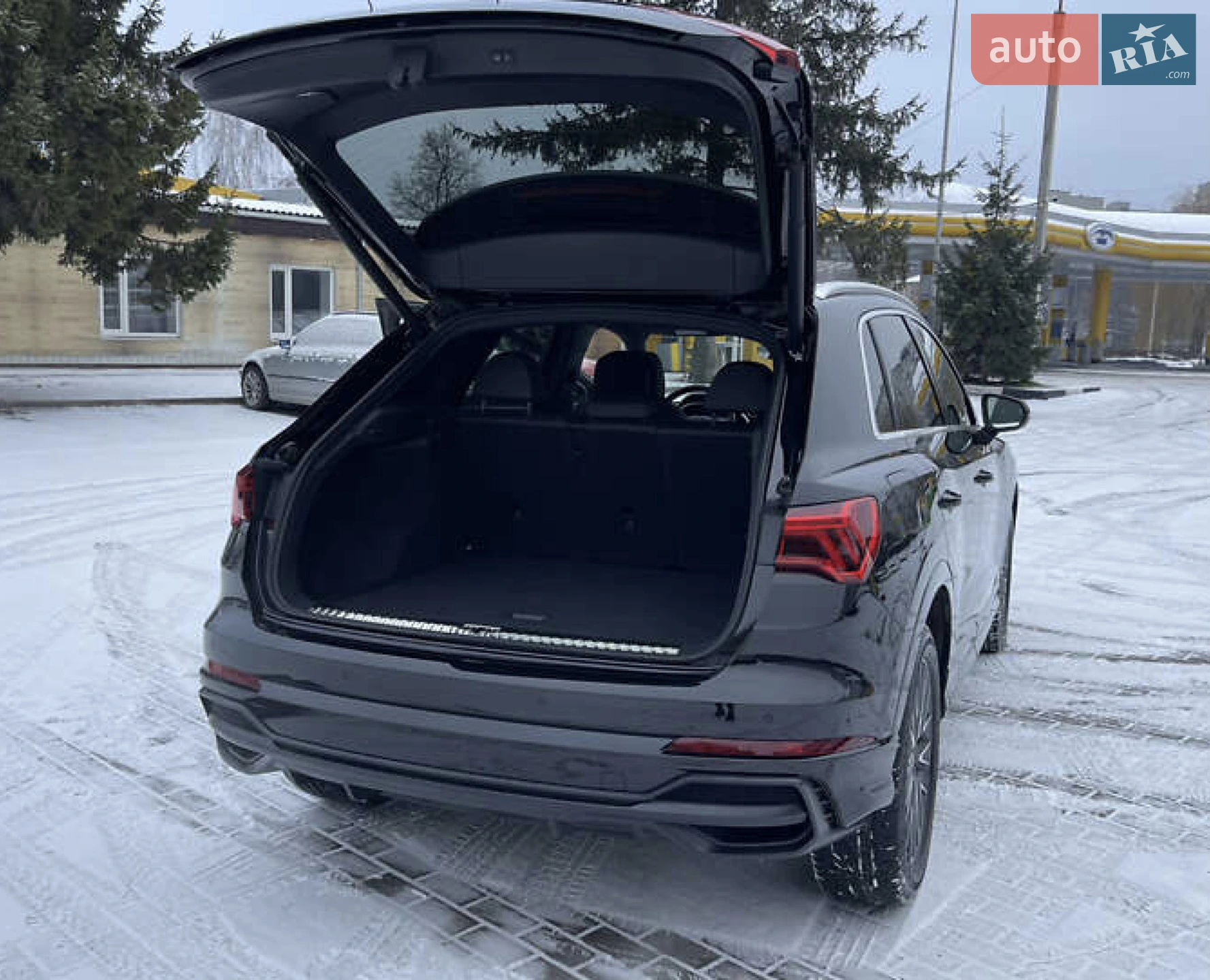 2019 Audi Q3 - мініатюра 16