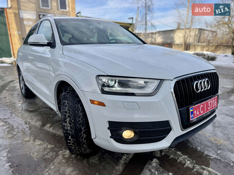Позашляховик / Кросовер Audi Q3 2015 в Львові