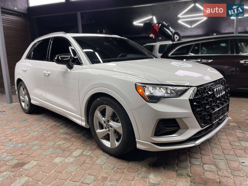Позашляховик / Кросовер Audi Q3 2019 в Луцьку