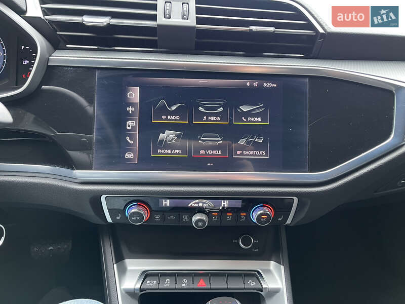 Позашляховик / Кросовер Audi Q3 2019 в Луцьку