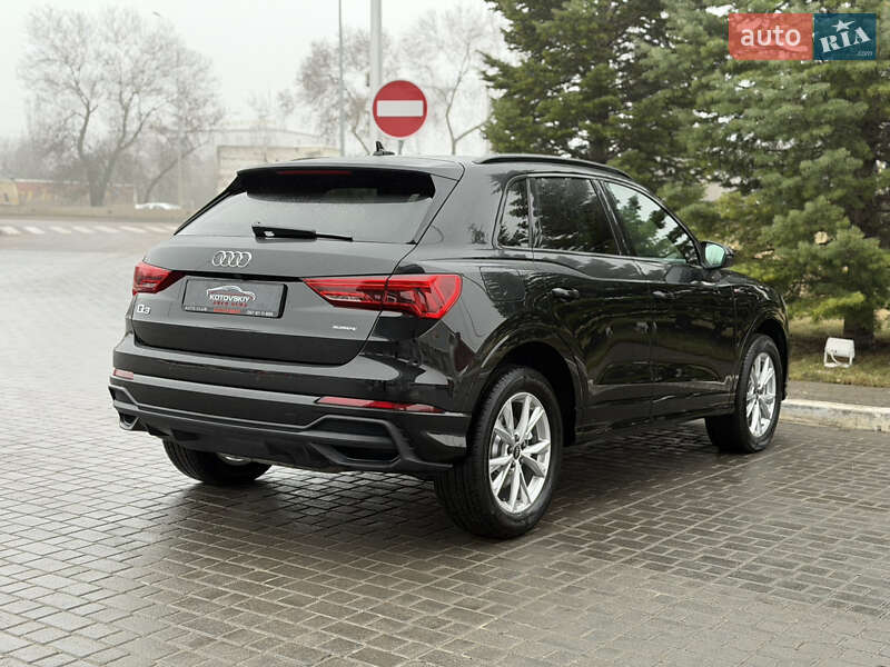 Позашляховик / Кросовер Audi Q3 2023 в Одесі