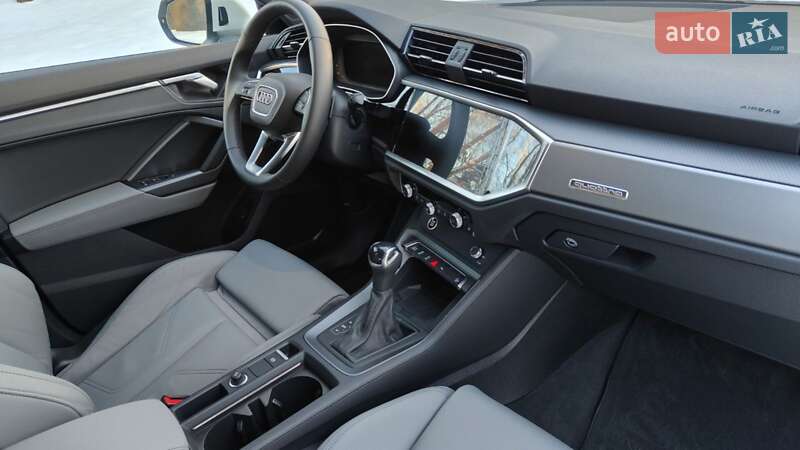 Внедорожник / Кроссовер Audi Q3 2024 в Хмельницком фото 24 Внедорожник / Кроссовер Audi Q3 2024 в Хмельницком