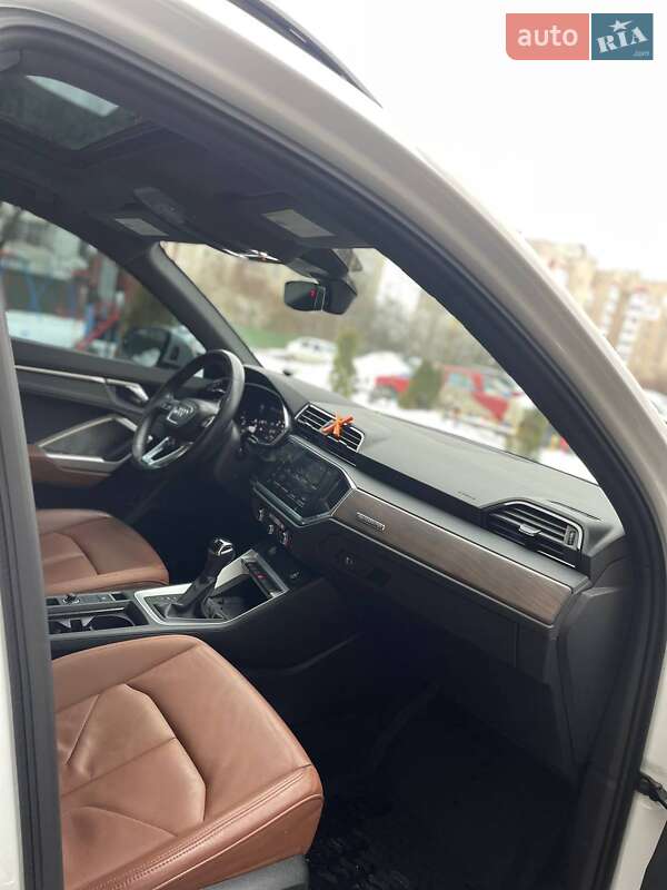 Позашляховик / Кросовер Audi Q3 2020 в Тернополі фото 12 Позашляховик / Кросовер Audi Q3 2020 в Тернополі