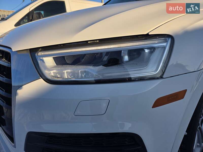 Позашляховик / Кросовер Audi Q3 2016 в Ірпені