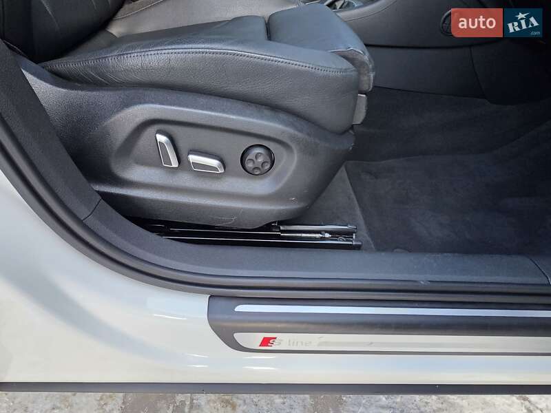 Позашляховик / Кросовер Audi Q3 2016 в Ірпені