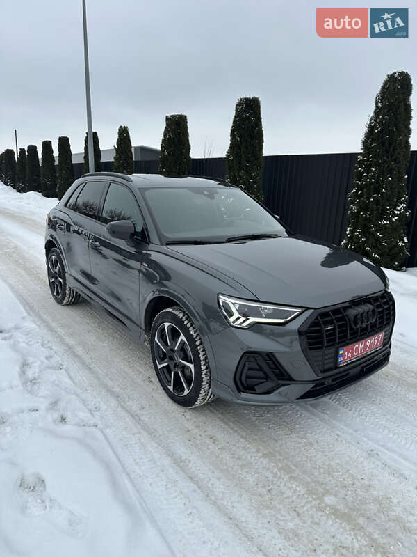 Позашляховик / Кросовер Audi Q3 2024 в Тернополі