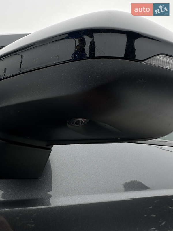 Позашляховик / Кросовер Audi Q3 2024 в Тернополі