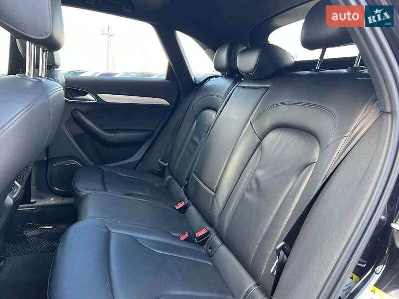 Внедорожник / Кроссовер Audi Q3 2014 в Львове