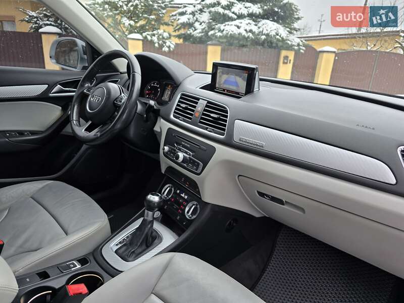 Позашляховик / Кросовер Audi Q3 2014 в Києві