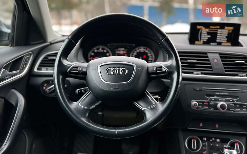 Внедорожник / Кроссовер Audi Q3 2016 в Львове