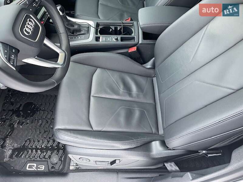 Внедорожник / Кроссовер Audi Q3 2025 в Киеве фото 27 Внедорожник / Кроссовер Audi Q3 2025 в Киеве