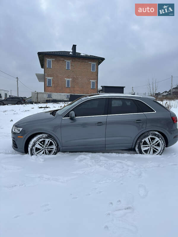 Позашляховик / Кросовер Audi Q3 2015 в Львові фото 7 Позашляховик / Кросовер Audi Q3 2015 в Львові